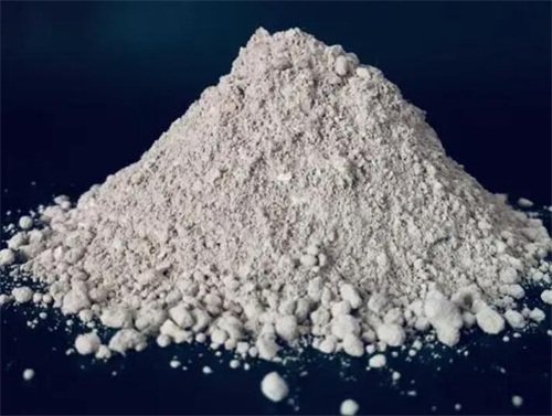 耐火澆注料在使用過(guò)程中會(huì)出現(xiàn)哪些常見(jiàn)的問(wèn)題？